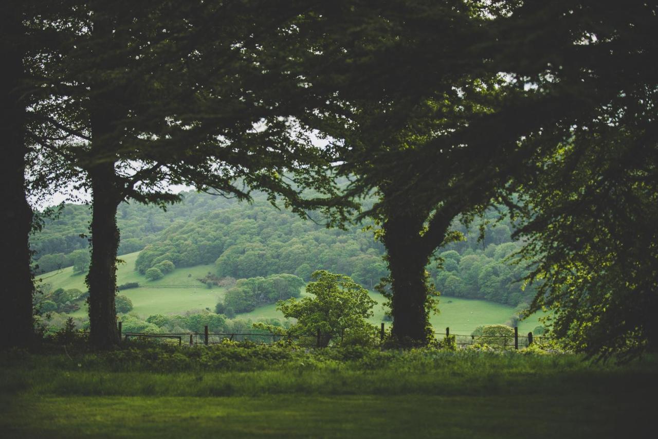 Caer Rhun Hall Hotel คอนวี ภายนอก รูปภาพ