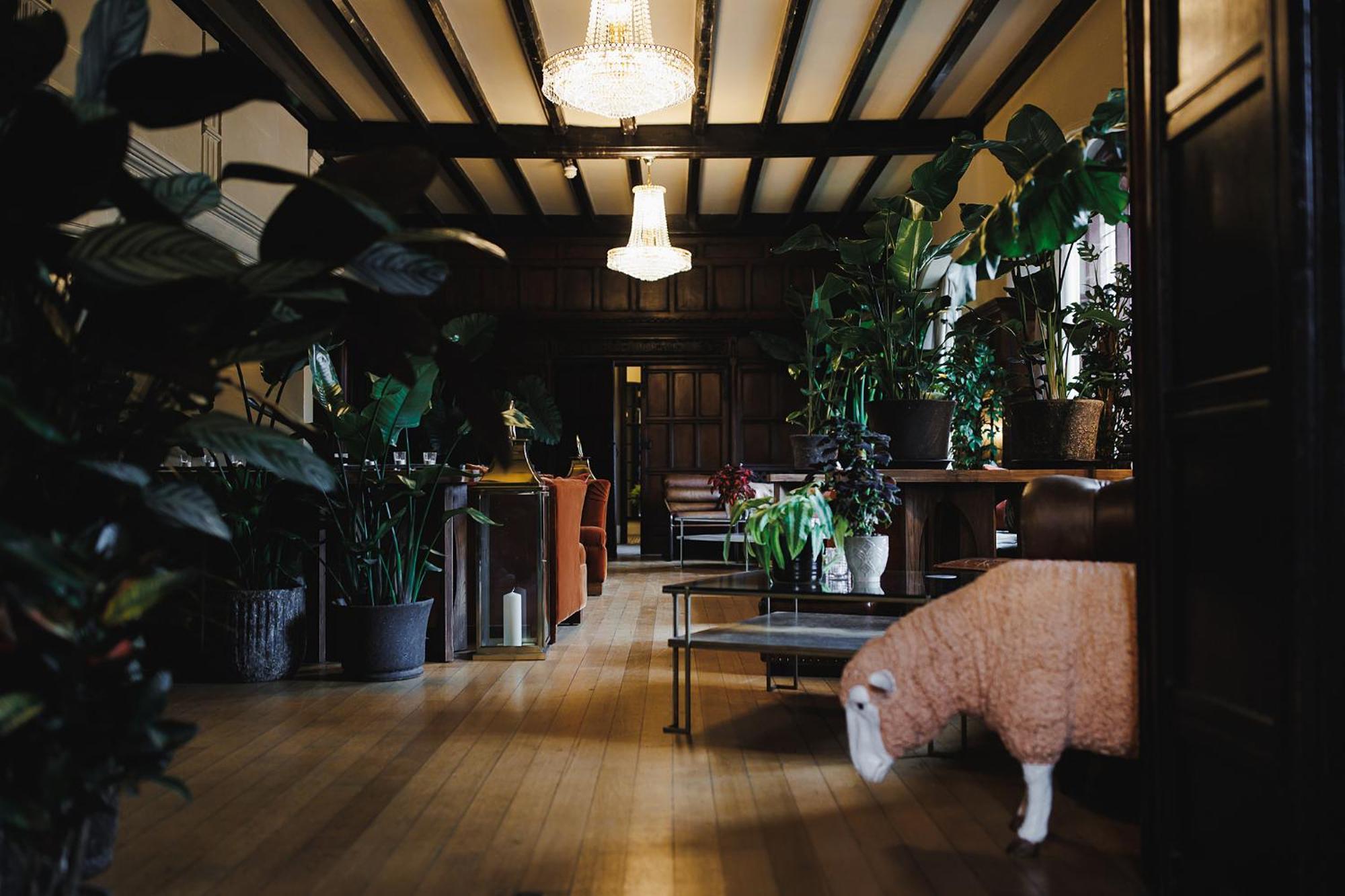 Caer Rhun Hall Hotel คอนวี ภายนอก รูปภาพ