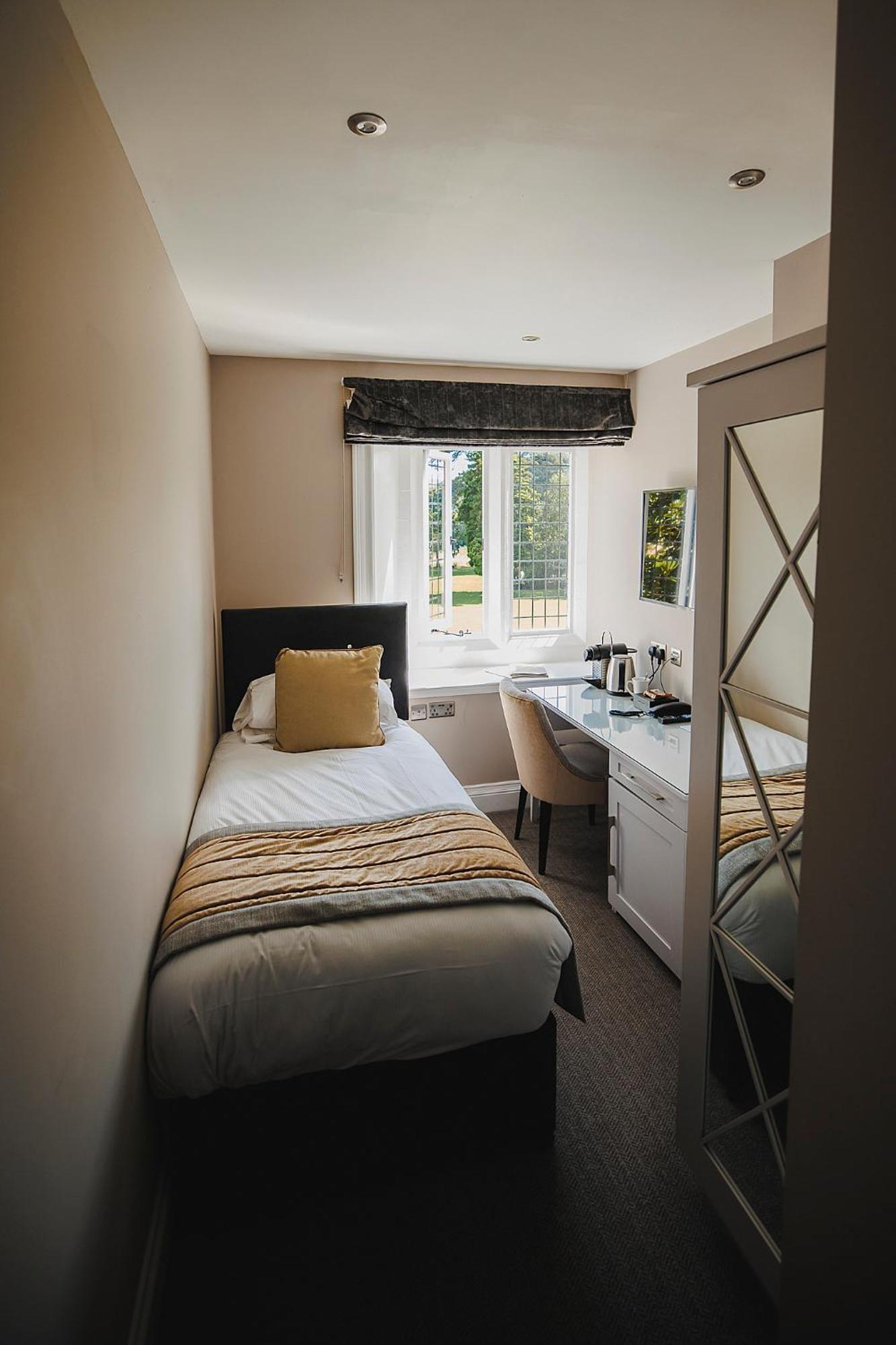 Caer Rhun Hall Hotel คอนวี ภายนอก รูปภาพ